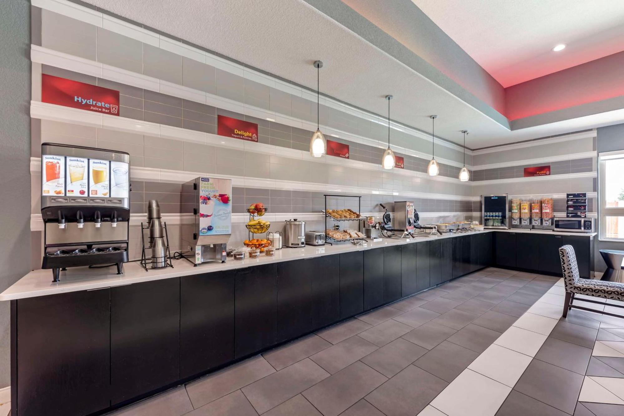 Best Western Plus Pflugerville Inn & Suites Exterior photo
