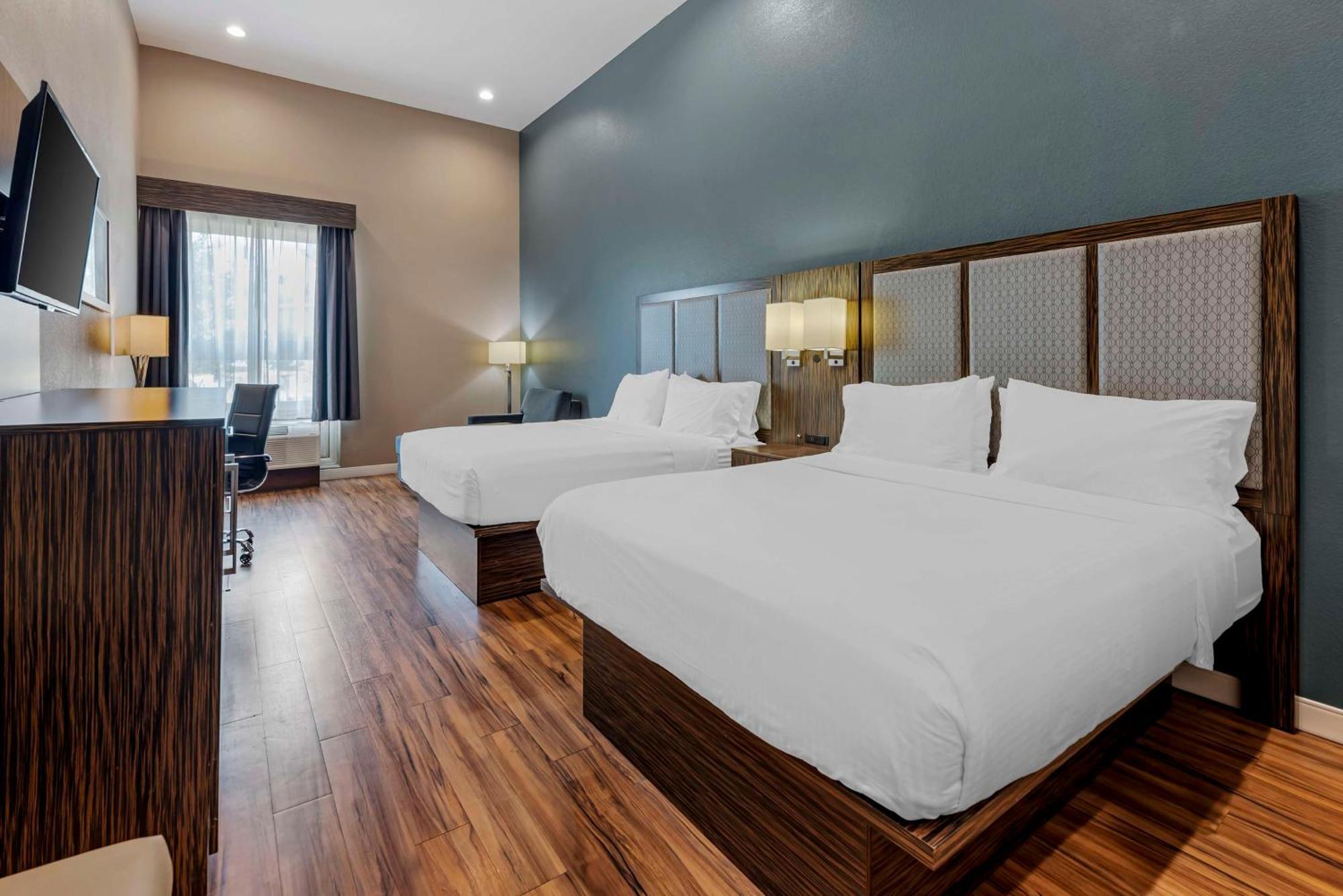 Best Western Plus Pflugerville Inn & Suites Exterior photo